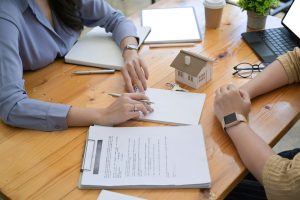Top 7 Benefits of Hiring Ellie Asemani as Your Ashburn Realtor